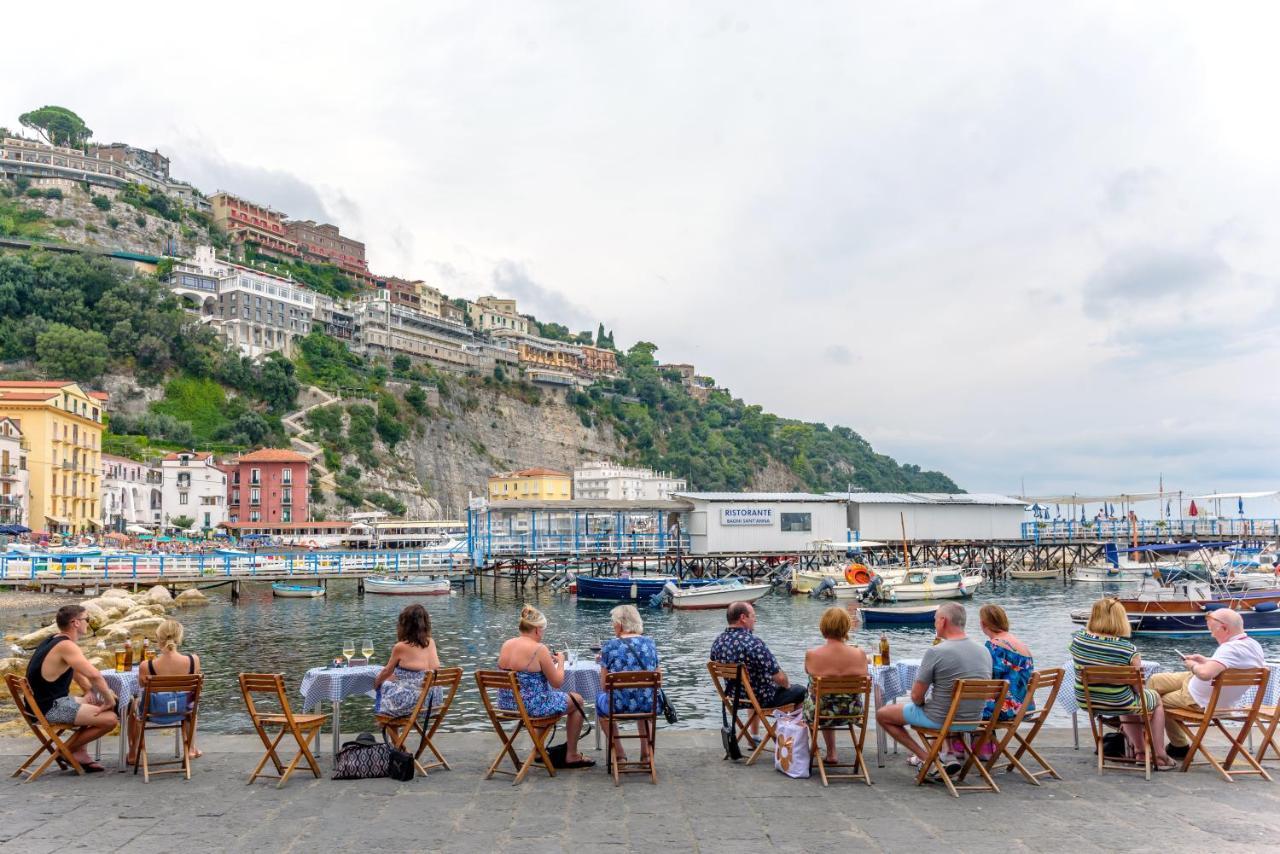 Caruso Sea View Hotel Sorrento Exterior photo