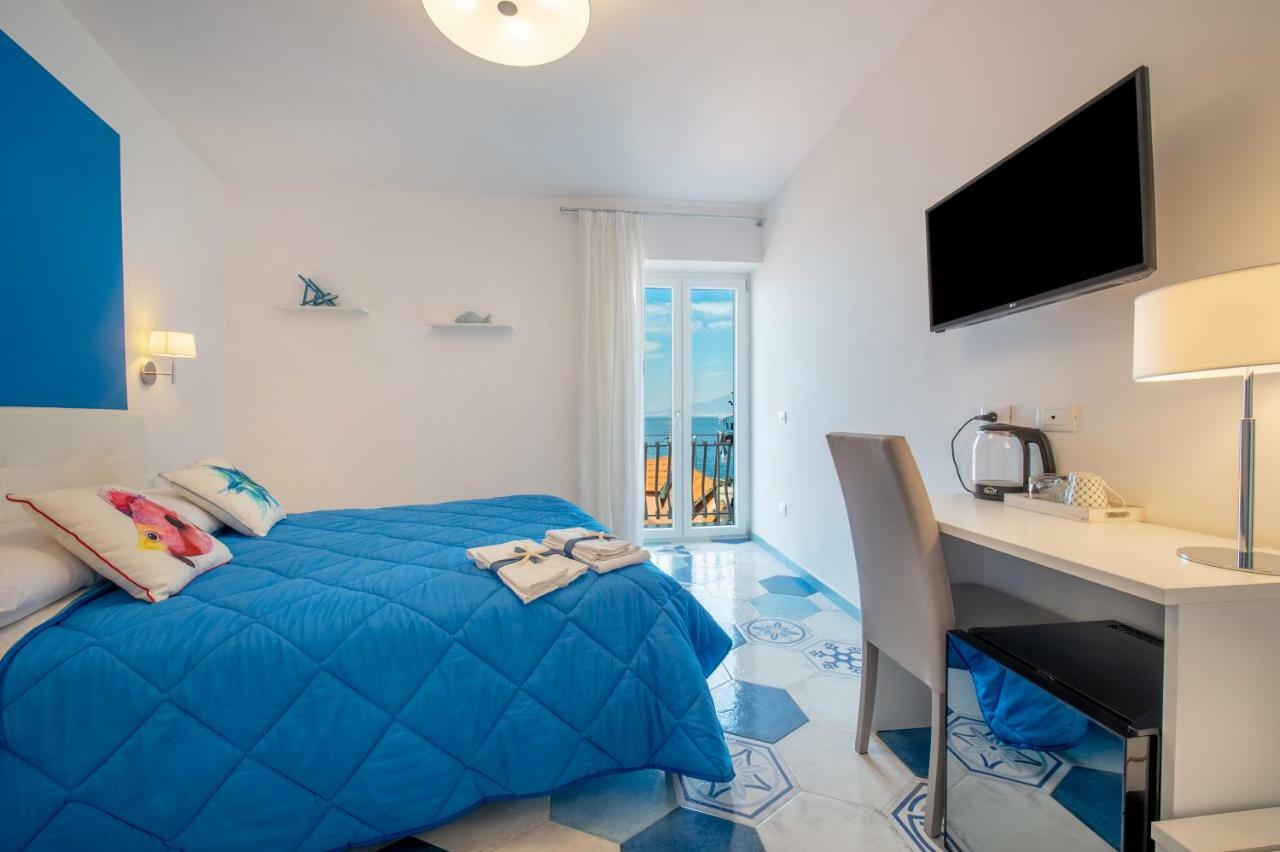 Caruso Sea View Hotel Sorrento Exterior photo