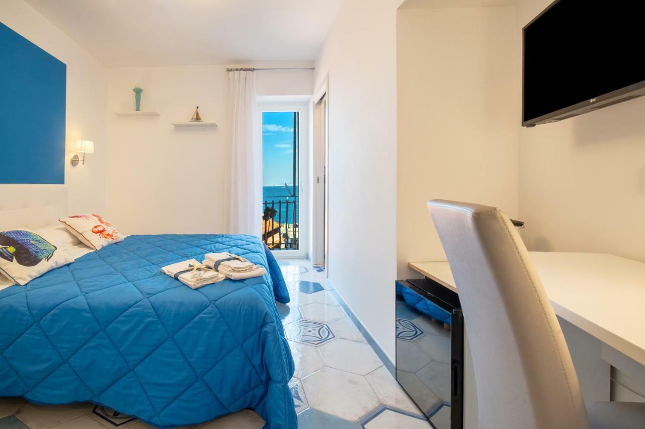 Caruso Sea View Hotel Sorrento Exterior photo